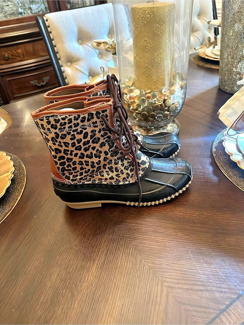 Slightly Worn Size 8 Women's Sugar Leopard Print Winter Rain Boots